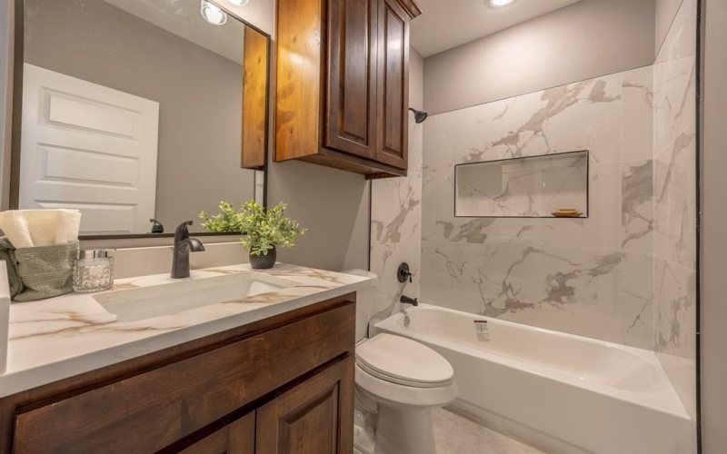 104 Mansfield Road, Cleburne, TX 76031, 4 Bedrooms Bedrooms, ,2 BathroomsBathrooms,Residential,For Sale,104 Mansfield Road,0,21163081