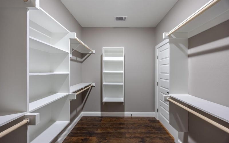 104 Mansfield Road, Cleburne, TX 76031, 4 Bedrooms Bedrooms, ,2 BathroomsBathrooms,Residential,For Sale,104 Mansfield Road,0,21163081