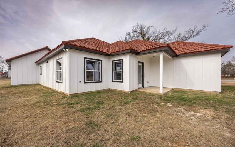 104 Mansfield Road, Cleburne, TX 76031, 4 Bedrooms Bedrooms, ,2 BathroomsBathrooms,Residential,For Sale,104 Mansfield Road,0,21163081