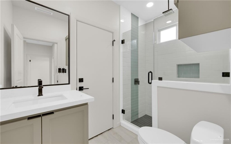 903 E 38th Street E, San Juan, TX 78589, 3 Bedrooms Bedrooms, ,2 BathroomsBathrooms,Residential,For Sale,903 E 38th Street E,0,493008