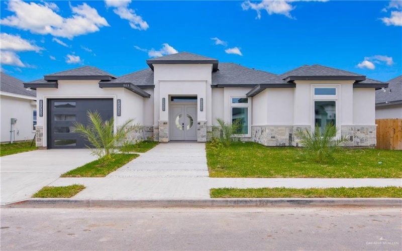 903 E 38th Street E, San Juan, TX 78589, 3 Bedrooms Bedrooms, ,2 BathroomsBathrooms,Residential,For Sale,903 E 38th Street E,0,493008