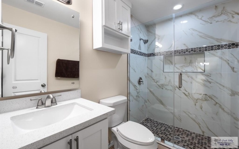 663 THORNTON LN, BROWNSVILLE, TX 78521, 3 Bedrooms Bedrooms, ,2 BathroomsBathrooms,Residential,For Sale,663 THORNTON LN,0,29770843