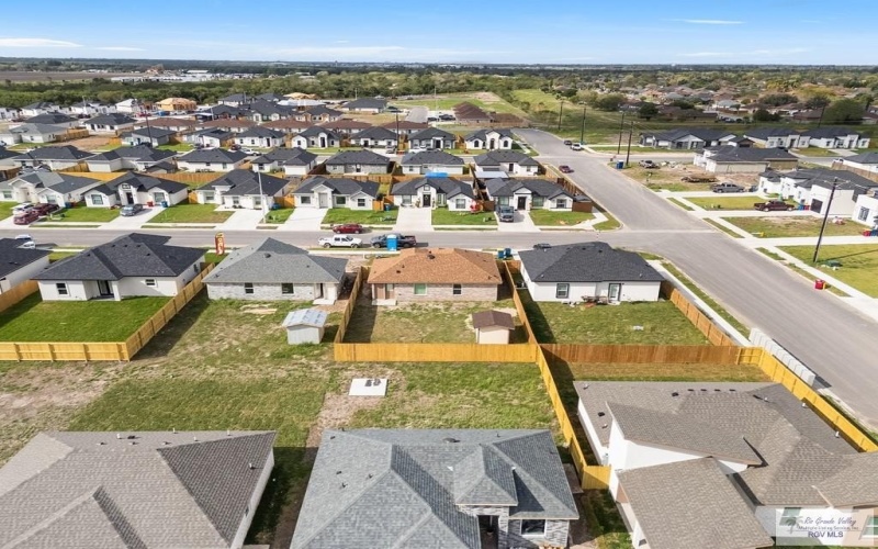 663 THORNTON LN, BROWNSVILLE, TX 78521, 3 Bedrooms Bedrooms, ,2 BathroomsBathrooms,Residential,For Sale,663 THORNTON LN,0,29770843