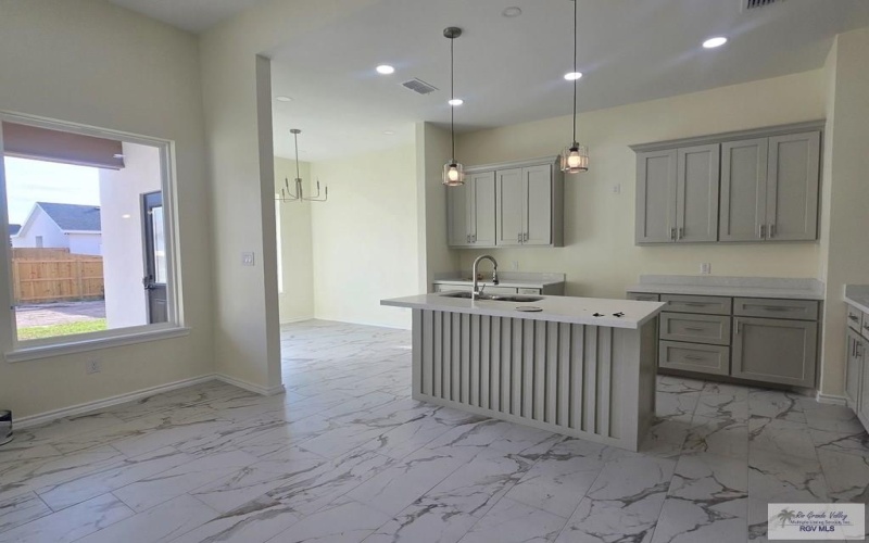 17940 SPRUCE ST, HARLINGEN, TX 78552, 3 Bedrooms Bedrooms, ,2 BathroomsBathrooms,Residential,For Sale,17940 SPRUCE ST,0,29771307