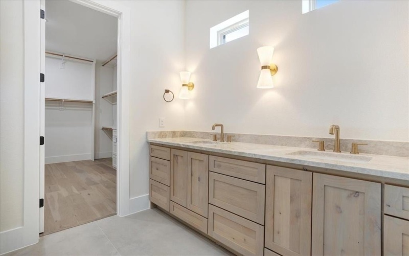 191 Acorn Trail, Denison, TX 75020, 4 Bedrooms Bedrooms, ,3 BathroomsBathrooms,Residential,For Sale,191 Acorn Trail,0,21150825