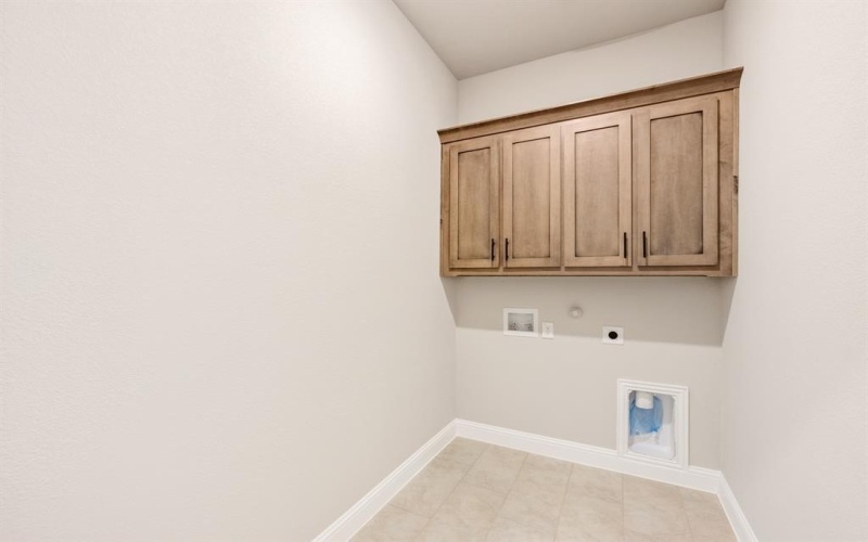 805 Delray Court, Midlothian, TX 76065, 4 Bedrooms Bedrooms, ,3 BathroomsBathrooms,Residential,For Sale,805 Delray Court,0,21162557