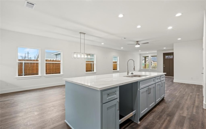 3335 Spring Avenue, Dallas, TX 75215, 3 Bedrooms Bedrooms, ,2 BathroomsBathrooms,Residential,For Sale,3335 Spring Avenue,0,21162953