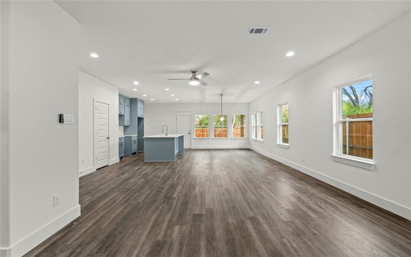 3335 Spring Avenue, Dallas, TX 75215, 3 Bedrooms Bedrooms, ,2 BathroomsBathrooms,Residential,For Sale,3335 Spring Avenue,0,21162953