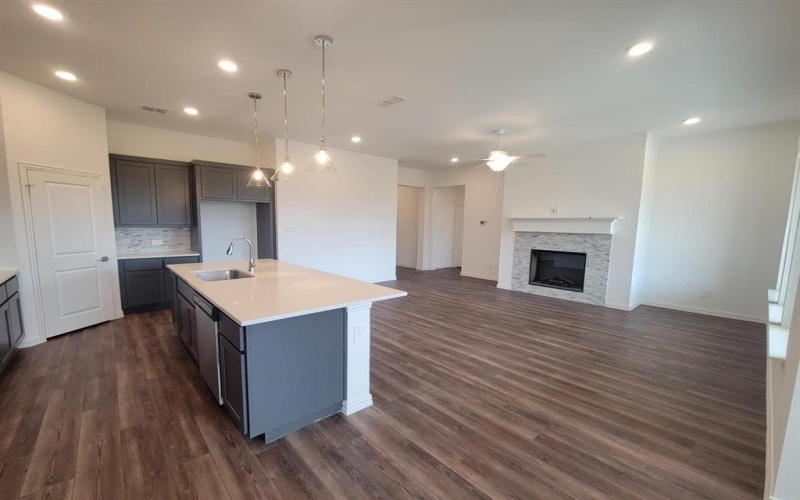 1633 Pine valley Drive, Fort Worth, TX 76052, 4 Bedrooms Bedrooms, ,2 BathroomsBathrooms,Residential,For Sale,1633 Pine valley Drive,0,21163003