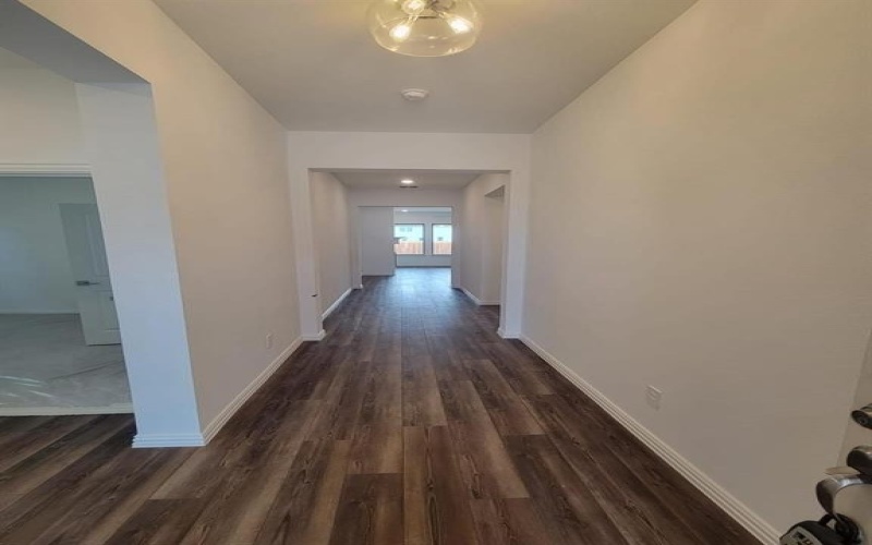 1633 Pine valley Drive, Fort Worth, TX 76052, 4 Bedrooms Bedrooms, ,2 BathroomsBathrooms,Residential,For Sale,1633 Pine valley Drive,0,21163003