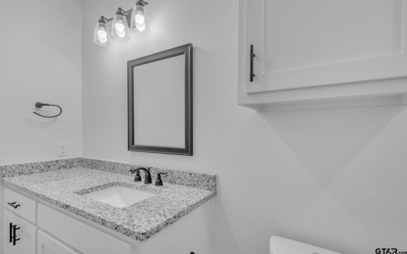 1410 W Connally St, Tyler, TX 75701, 3 Bedrooms Bedrooms, ,2 BathroomsBathrooms,Residential,For Sale,1410 W Connally St,0,26001251