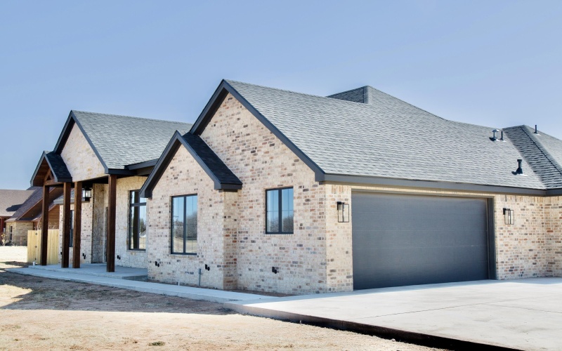 7211 W 12th Street, Plainview, TX 79072, 3 Bedrooms Bedrooms, ,2 BathroomsBathrooms,Residential,For Sale,7211 W 12th Street,0,202601156