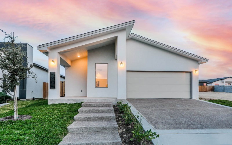 5805 Tavo Dr., LAREDO, TX 78043, 3 Bedrooms Bedrooms, ,2 BathroomsBathrooms,Residential,For Sale,5805 Tavo Dr.,0,20260426