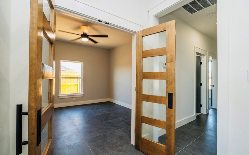 5717 Melrose Ave, San Angelo, TX 76901, 3 Bedrooms Bedrooms, ,2 BathroomsBathrooms,Residential,For Sale,5717 Melrose Ave,0,130434