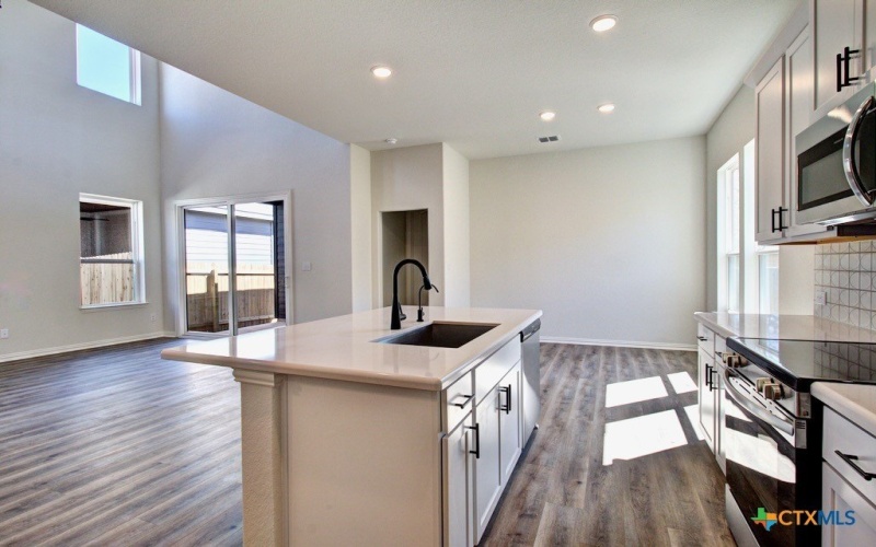 1237 Casetta Run, New Braunfels, TX 78130, 3 Bedrooms Bedrooms, ,3 BathroomsBathrooms,Residential,For Sale,1237 Casetta Run,0,602815