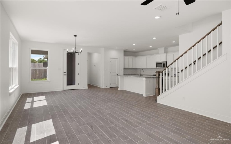 1404 Zurich Avenue, McAllen, TX 78504, 3 Bedrooms Bedrooms, ,2 BathroomsBathrooms,Residential,For Sale,1404 Zurich Avenue,0,492207