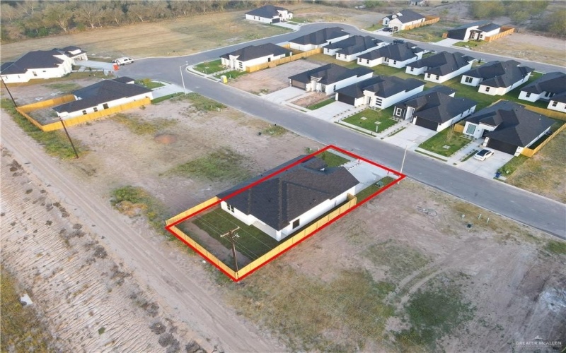 4020 Carol Lane, Edinburg, TX 78542, 3 Bedrooms Bedrooms, ,2 BathroomsBathrooms,Residential,For Sale,4020 Carol Lane,0,493153