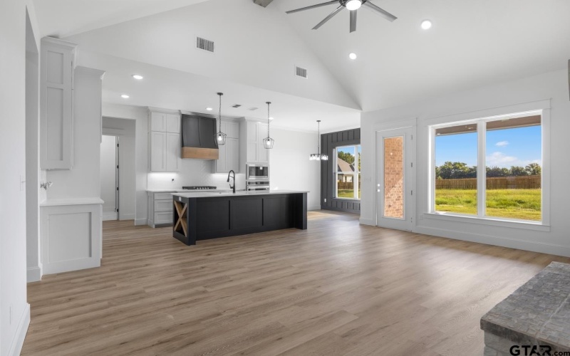 15600 CR 434, Lindale, TX 75771, 4 Habitaciones Habitaciones , ,2 BañosBaños,Residential,En Venta,15600 CR 434,0,26001267