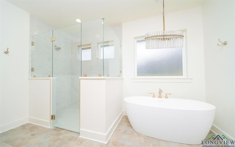 3805 Suren Way, Longview, TX 75604, 4 Habitaciones Habitaciones , ,2 BañosBaños,Residential,En Venta,3805 Suren Way,0,20260582