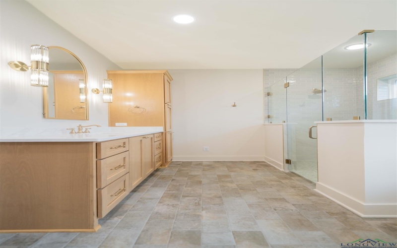 3805 Suren Way, Longview, TX 75604, 4 Habitaciones Habitaciones , ,2 BañosBaños,Residential,En Venta,3805 Suren Way,0,20260582