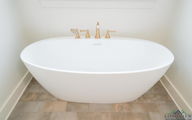 3805 Suren Way, Longview, TX 75604, 4 Habitaciones Habitaciones , ,2 BañosBaños,Residential,En Venta,3805 Suren Way,0,20260582