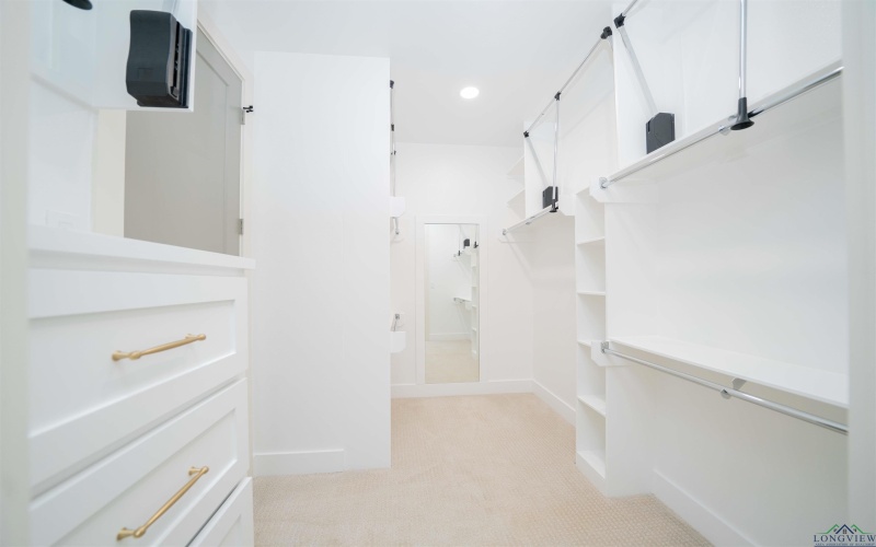 3805 Suren Way, Longview, TX 75604, 4 Habitaciones Habitaciones , ,2 BañosBaños,Residential,En Venta,3805 Suren Way,0,20260582