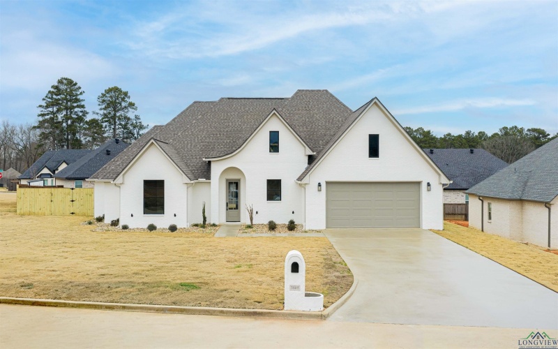 3805 Suren Way, Longview, TX 75604, 4 Habitaciones Habitaciones , ,2 BañosBaños,Residential,En Venta,3805 Suren Way,0,20260582