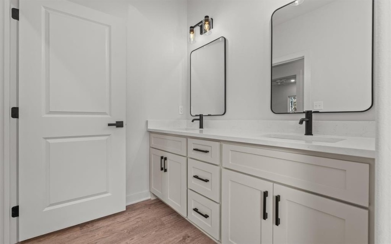 1610 Pineview Lane, Hideaway, TX 75771, 3 Bedrooms Bedrooms, ,2 BathroomsBathrooms,Residential,For Sale,1610 Pineview Lane,0,21112436