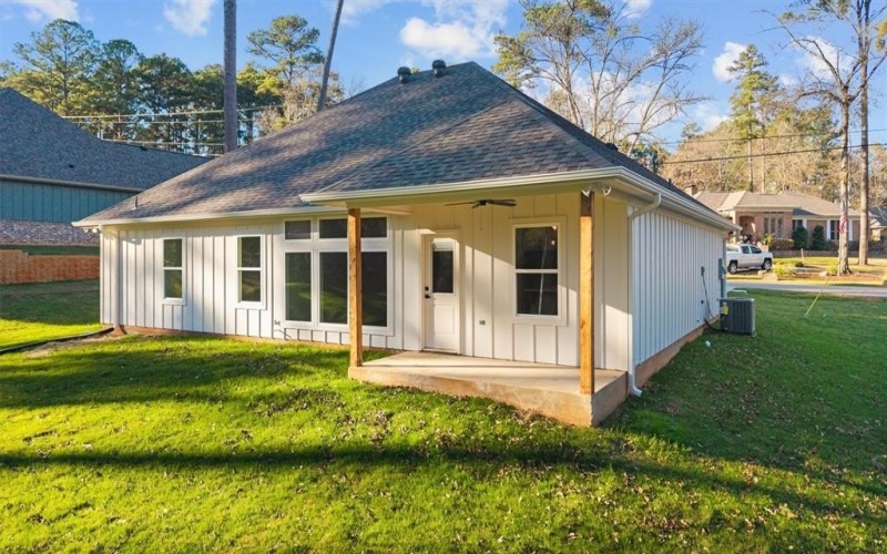 1610 Pineview Lane, Hideaway, TX 75771, 3 Bedrooms Bedrooms, ,2 BathroomsBathrooms,Residential,For Sale,1610 Pineview Lane,0,21112436