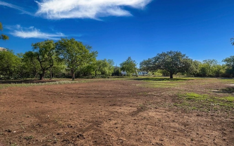 1214 S Mulberry, Brady, TX 76825, ,Residential,For Sale,1214 S Mulberry,0,21158672