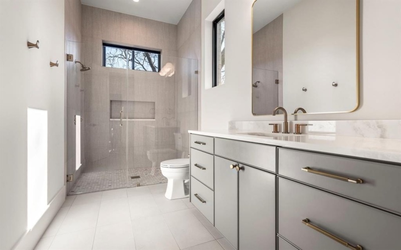 4230 Concho Street, Dallas, TX 75206, 4 Bedrooms Bedrooms, ,5 BathroomsBathrooms,Residential,For Sale,4230 Concho Street,0,21162089