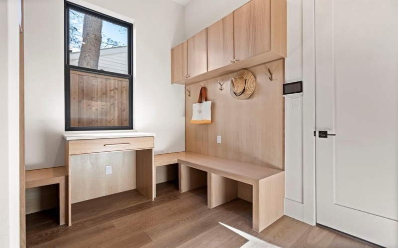 4230 Concho Street, Dallas, TX 75206, 4 Bedrooms Bedrooms, ,5 BathroomsBathrooms,Residential,For Sale,4230 Concho Street,0,21162089