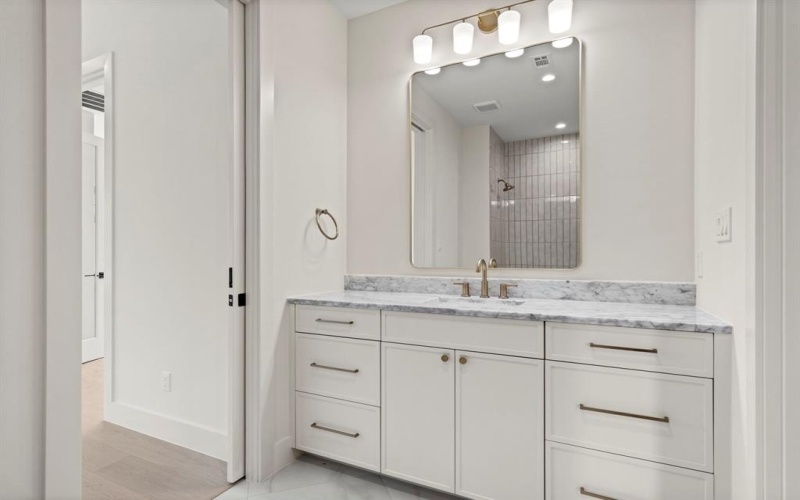 4231 Concho Street, Dallas, TX 75206, 4 Bedrooms Bedrooms, ,5 BathroomsBathrooms,Residential,For Sale,4231 Concho Street,0,21162491