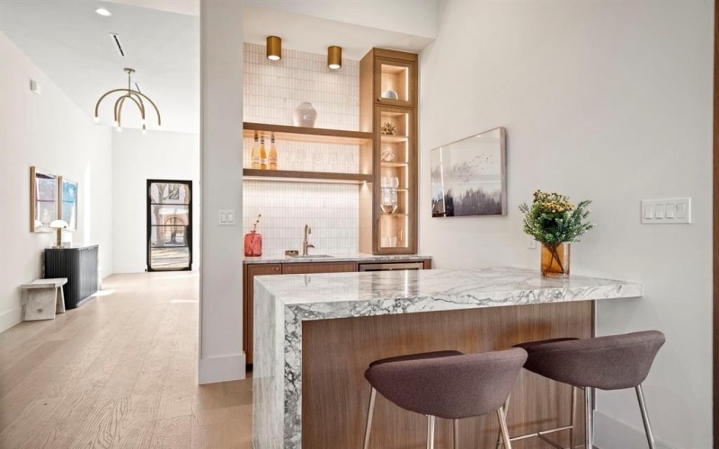 4231 Concho Street, Dallas, TX 75206, 4 Bedrooms Bedrooms, ,5 BathroomsBathrooms,Residential,For Sale,4231 Concho Street,0,21162491