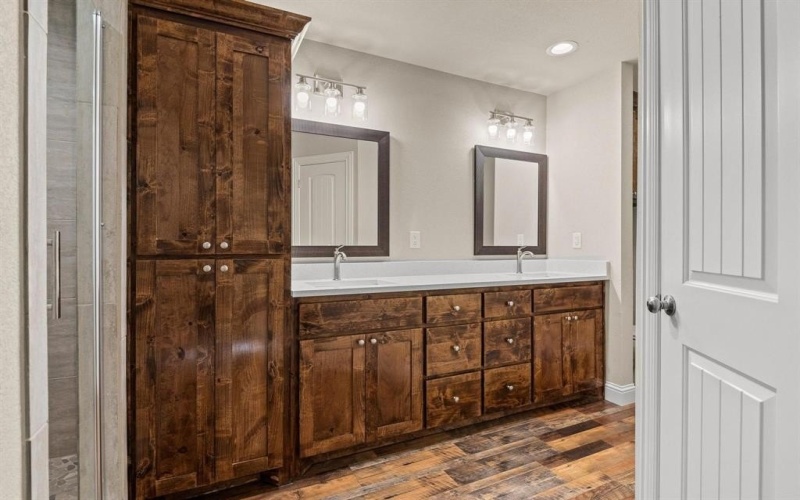 899 W Cardinal Street, Ector, TX 75439, 3 Habitaciones Habitaciones , ,2 BañosBaños,Residential,En Venta,899 W Cardinal Street,0,21162631