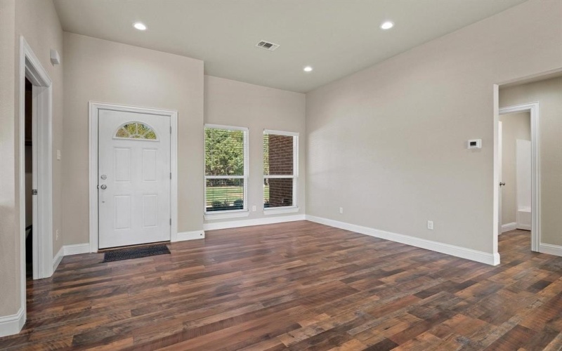 899 W Cardinal Street, Ector, TX 75439, 3 Habitaciones Habitaciones , ,2 BañosBaños,Residential,En Venta,899 W Cardinal Street,0,21162631