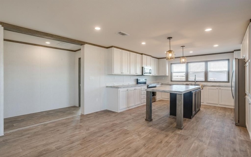 31 Kenzi Drive, Mineral Wells, TX 76067, 4 Habitaciones Habitaciones , ,2 BañosBaños,Residential,En Venta,31 Kenzi Drive,0,21163185