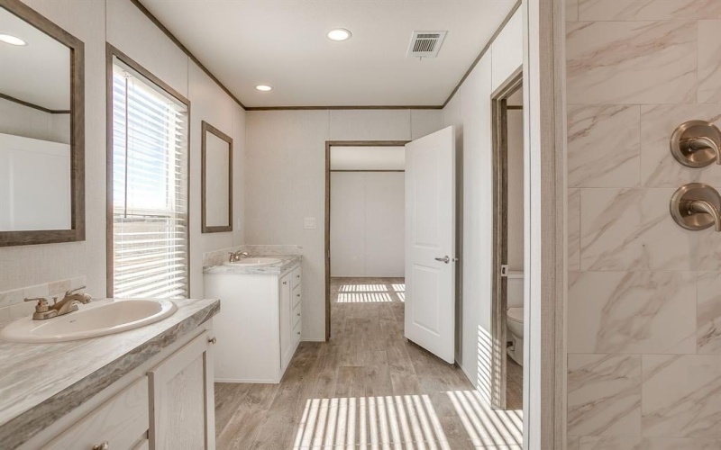 31 Kenzi Drive, Mineral Wells, TX 76067, 4 Habitaciones Habitaciones , ,2 BañosBaños,Residential,En Venta,31 Kenzi Drive,0,21163185