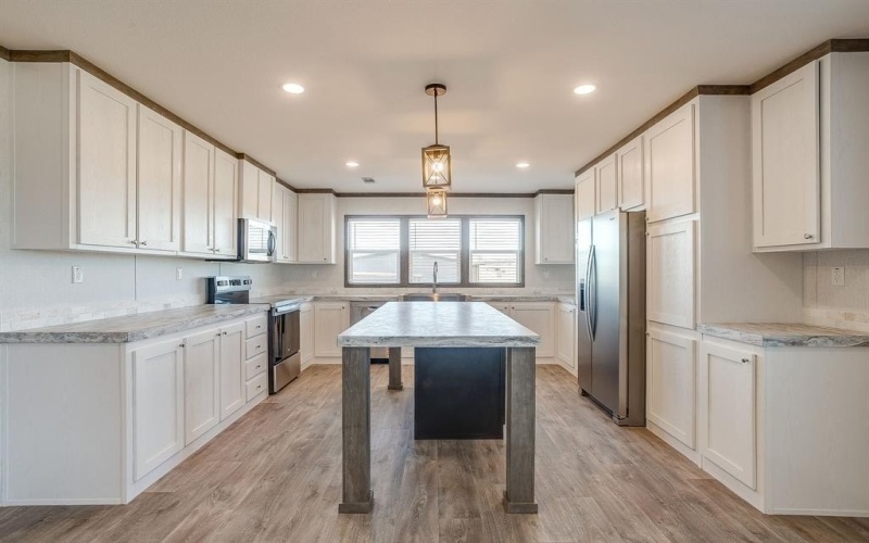 31 Kenzi Drive, Mineral Wells, TX 76067, 4 Habitaciones Habitaciones , ,2 BañosBaños,Residential,En Venta,31 Kenzi Drive,0,21163185