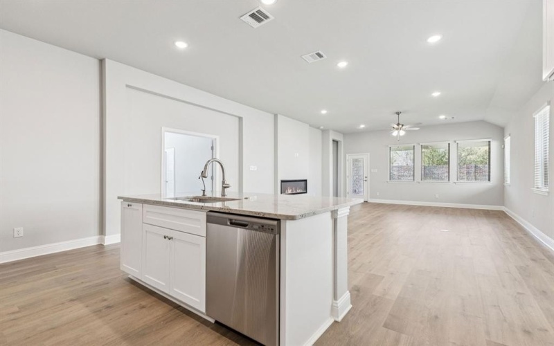 4504 Snakeweed Street, Fort Worth, TX 76036, 3 Bedrooms Bedrooms, ,2 BathroomsBathrooms,Residential,For Sale,4504 Snakeweed Street,0,21163371