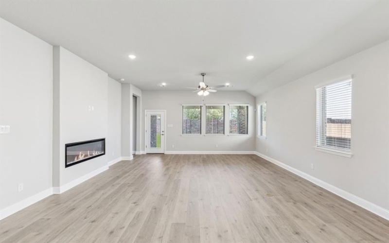 4504 Snakeweed Street, Fort Worth, TX 76036, 3 Bedrooms Bedrooms, ,2 BathroomsBathrooms,Residential,For Sale,4504 Snakeweed Street,0,21163371