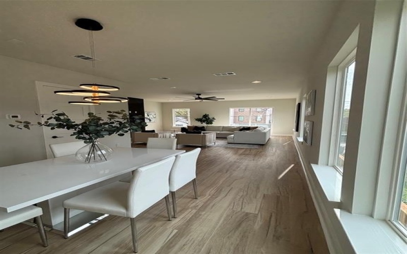 918 Duluth Street, Dallas, TX 75212, 3 Bedrooms Bedrooms, ,3 BathroomsBathrooms,Residential,For Sale,918 Duluth Street,0,21163590