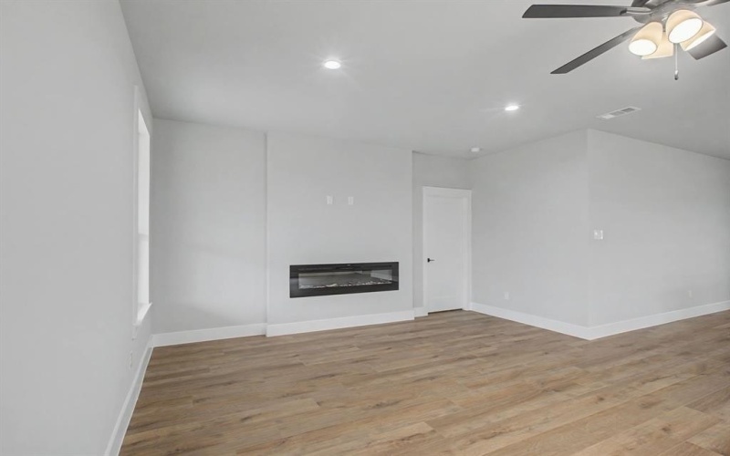 4119 S Denley Drive, Dallas, TX 75216, 4 Bedrooms Bedrooms, ,2 BathroomsBathrooms,Residential,For Sale,4119 S Denley Drive,0,21163592