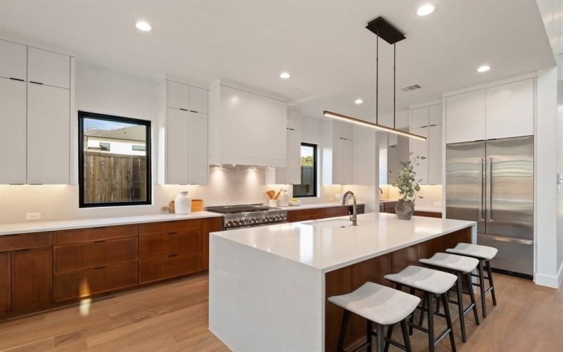 10553 Cromwell Drive, Dallas, TX 75229, 6 Bedrooms Bedrooms, ,6 BathroomsBathrooms,Residential,For Sale,10553 Cromwell Drive,0,21163628