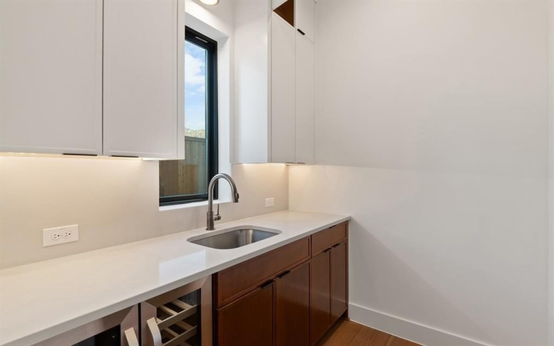 10553 Cromwell Drive, Dallas, TX 75229, 6 Bedrooms Bedrooms, ,6 BathroomsBathrooms,Residential,For Sale,10553 Cromwell Drive,0,21163628