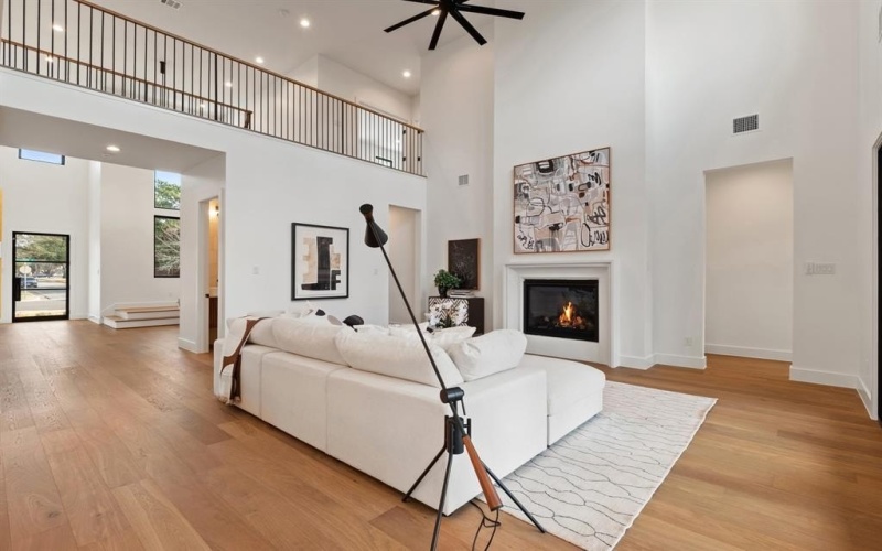 10553 Cromwell Drive, Dallas, TX 75229, 6 Bedrooms Bedrooms, ,6 BathroomsBathrooms,Residential,For Sale,10553 Cromwell Drive,0,21163628