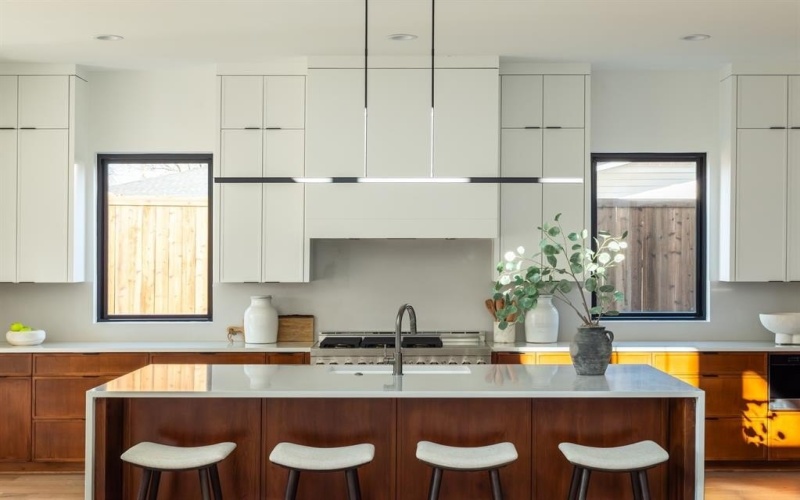 10553 Cromwell Drive, Dallas, TX 75229, 6 Bedrooms Bedrooms, ,6 BathroomsBathrooms,Residential,For Sale,10553 Cromwell Drive,0,21163628