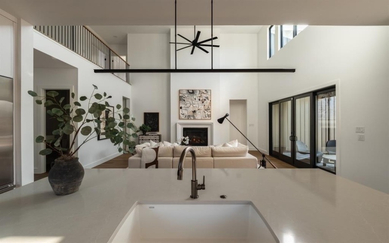 10553 Cromwell Drive, Dallas, TX 75229, 6 Bedrooms Bedrooms, ,6 BathroomsBathrooms,Residential,For Sale,10553 Cromwell Drive,0,21163628