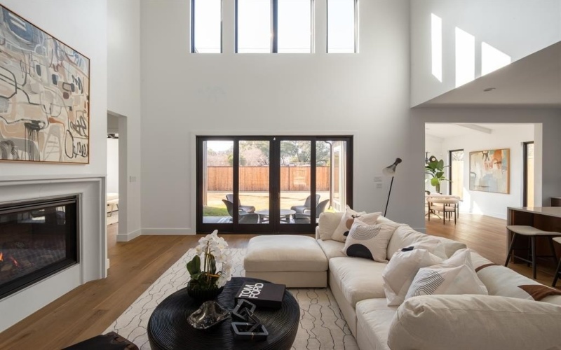 10553 Cromwell Drive, Dallas, TX 75229, 6 Bedrooms Bedrooms, ,6 BathroomsBathrooms,Residential,For Sale,10553 Cromwell Drive,0,21163628