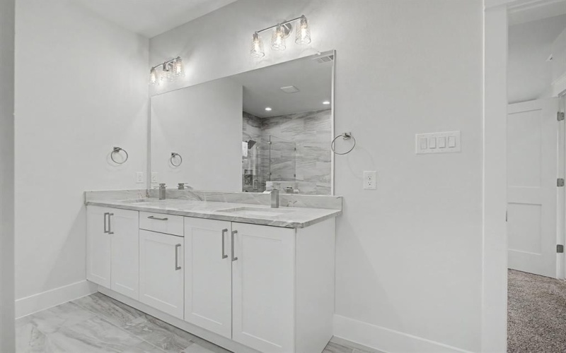 4125 S Denley Drive, Dallas, TX 75216, 4 Bedrooms Bedrooms, ,2 BathroomsBathrooms,Residential,For Sale,4125 S Denley Drive,0,21163708